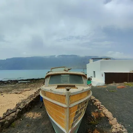 Casa Lola - Historisches Fischerhaus Direkt Am Meer Caleta de Sebo Exterior photo