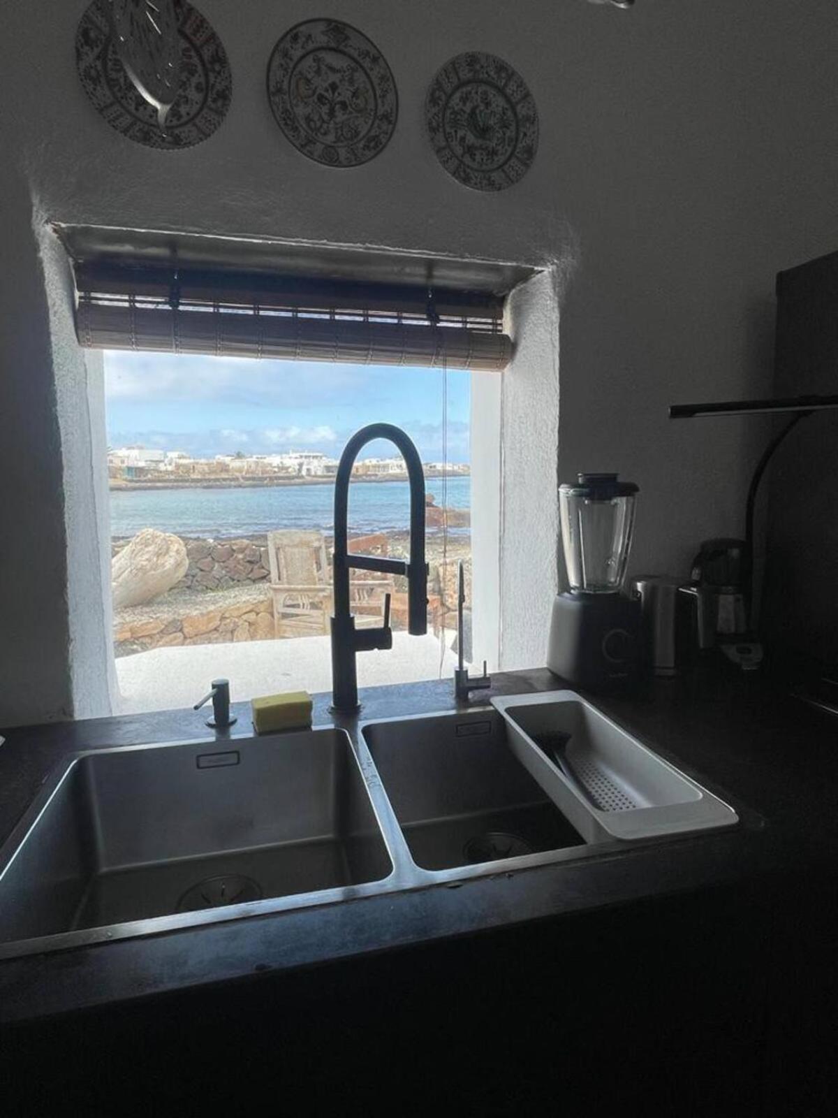 Casa Lola - Historisches Fischerhaus Direkt Am Apartment Caleta de Sebo